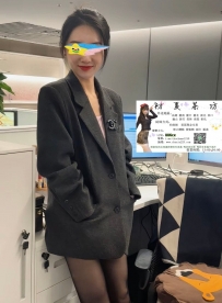 白嫩的手感讓人癡迷