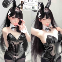 令人癡迷的淫蕩女郎